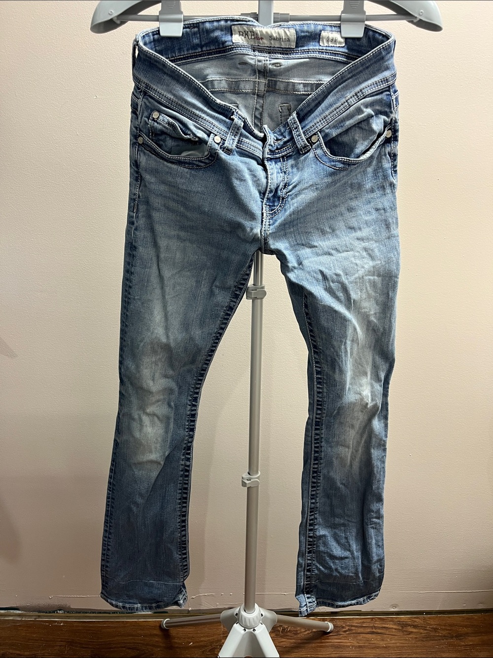 BKE womenLight Blue Slim Straight Jeans